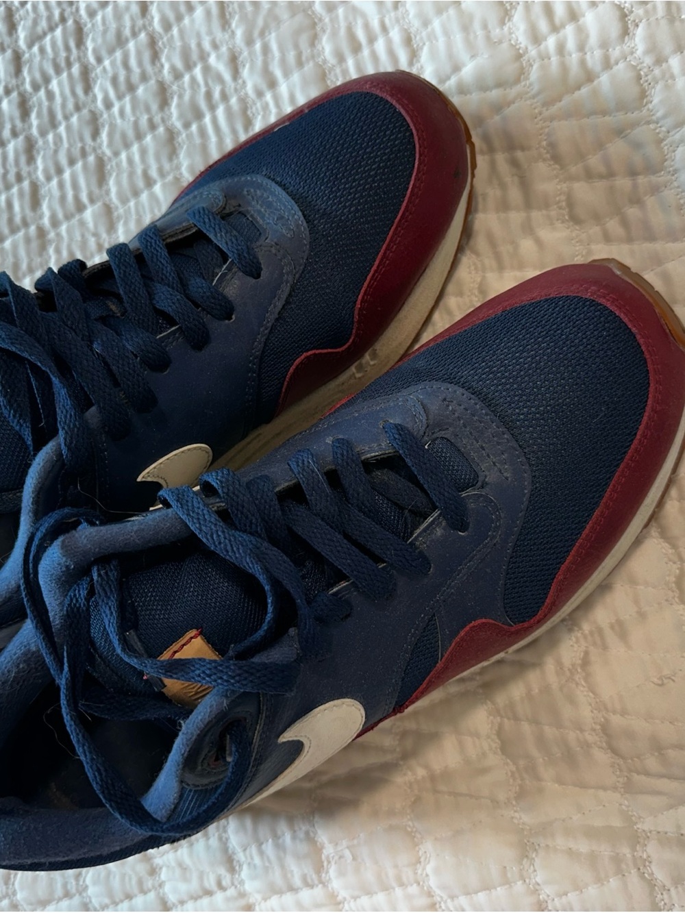Retro Nike Air Max 1 Shoes Mens Size 10 Navy Team Red Low Top Sneakers Gum Soles